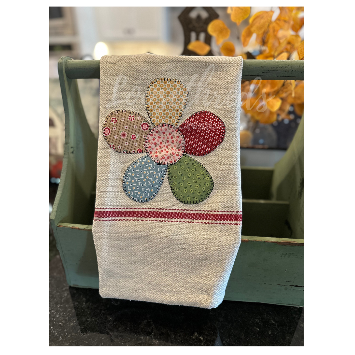 Vintage Scrappy Flower Kitchen Towel Set